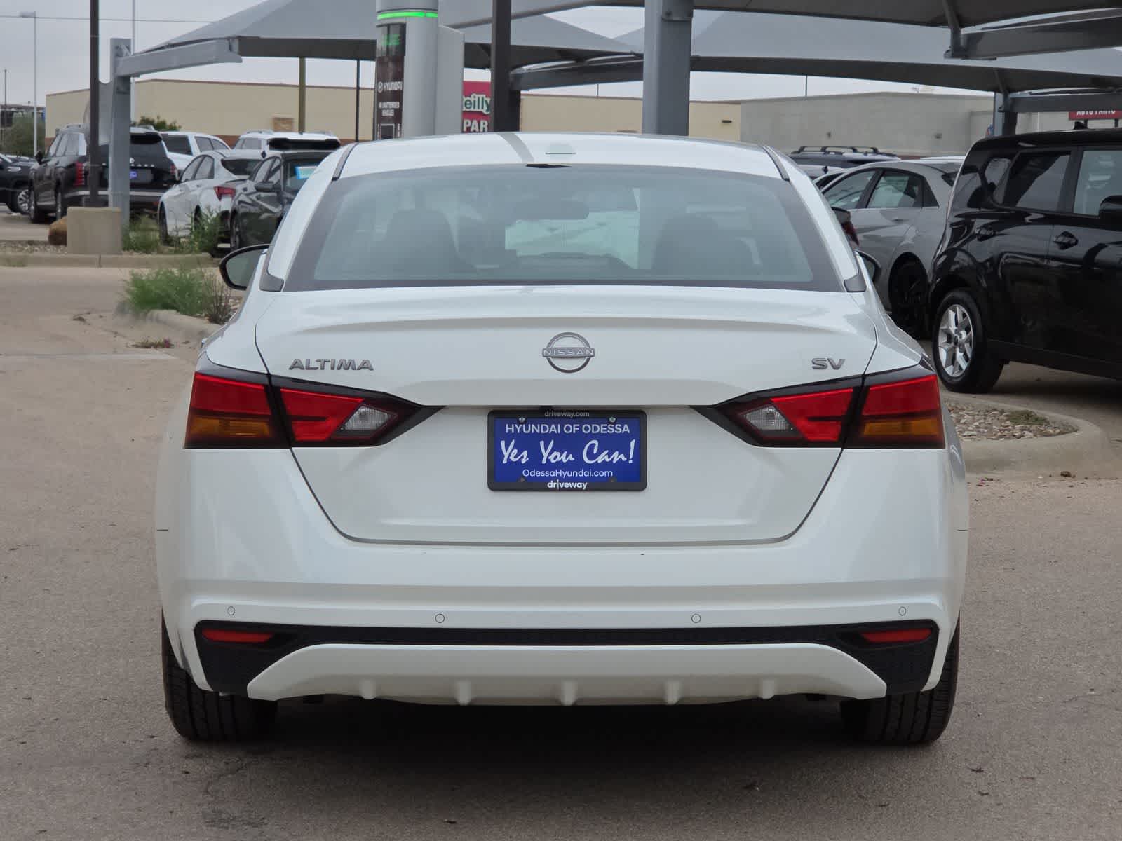 Thumbnail: 2024 Nissan Altima - 7