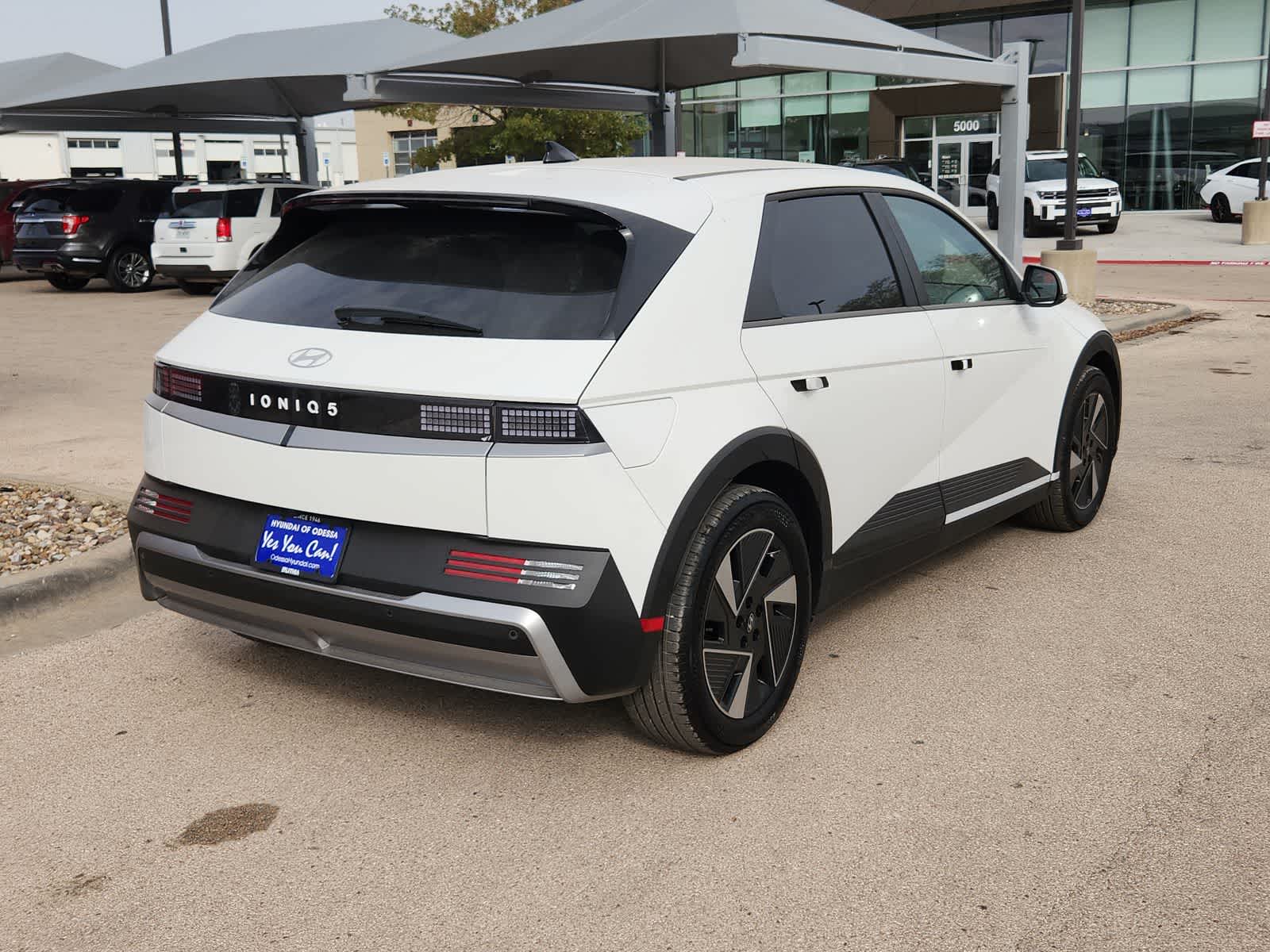 Thumbnail: 2026 Hyundai Ioniq 5 - 8