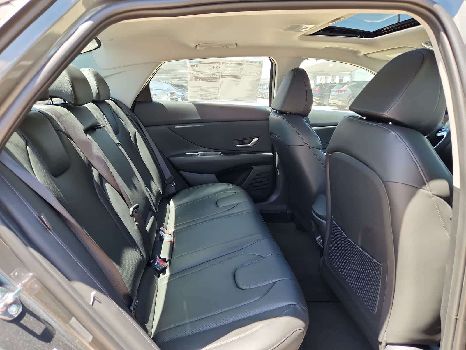 Thumbnail: 2025 Hyundai Elantra - 17