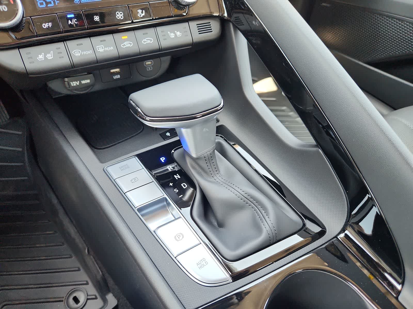 Thumbnail: 2025 Hyundai Elantra - 21