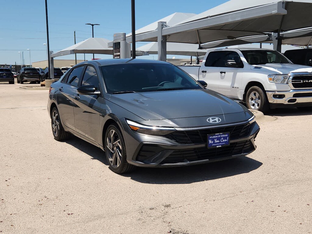 New 2025 Hyundai Elantra SEL Sport Sedan