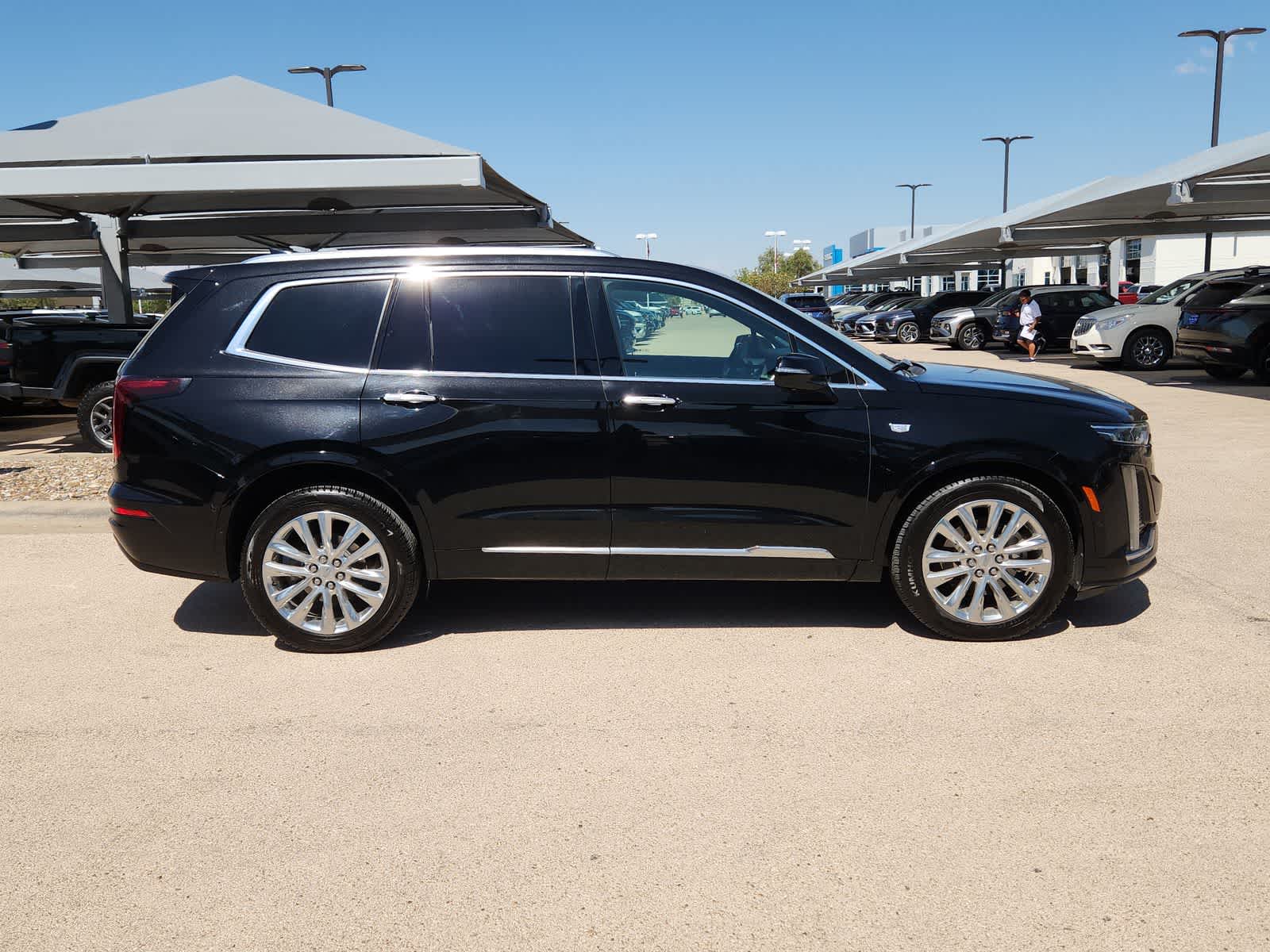 Thumbnail: 2020 Cadillac XT6 - 9