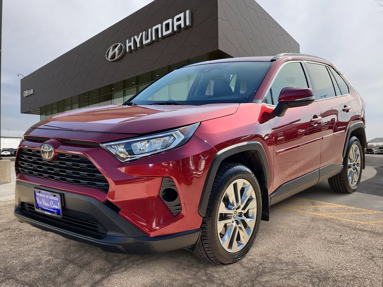 Thumbnail: 2020 Toyota RAV4 - 1