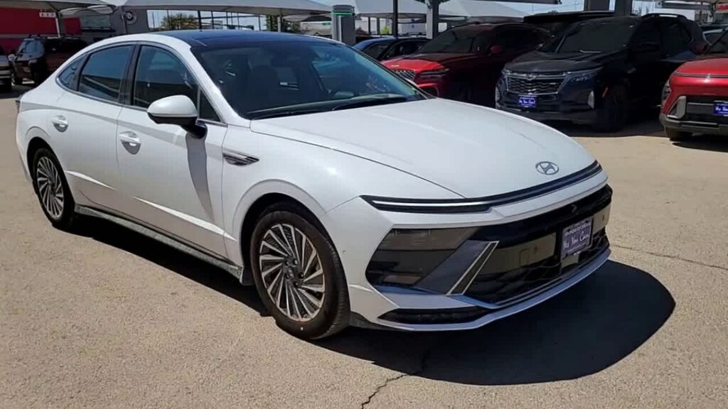 New 2025 Hyundai Sonata Hybrid Limited Sedan