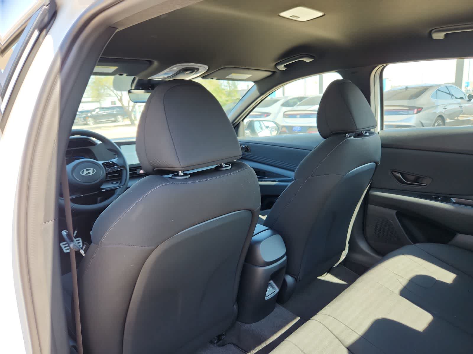 Thumbnail: 2025 Hyundai Elantra - 16