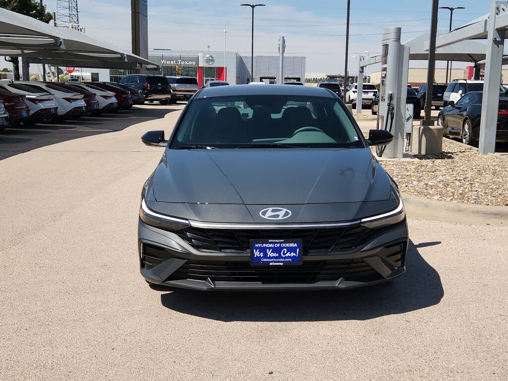 New 2025 Hyundai Elantra SEL Sport Sedan