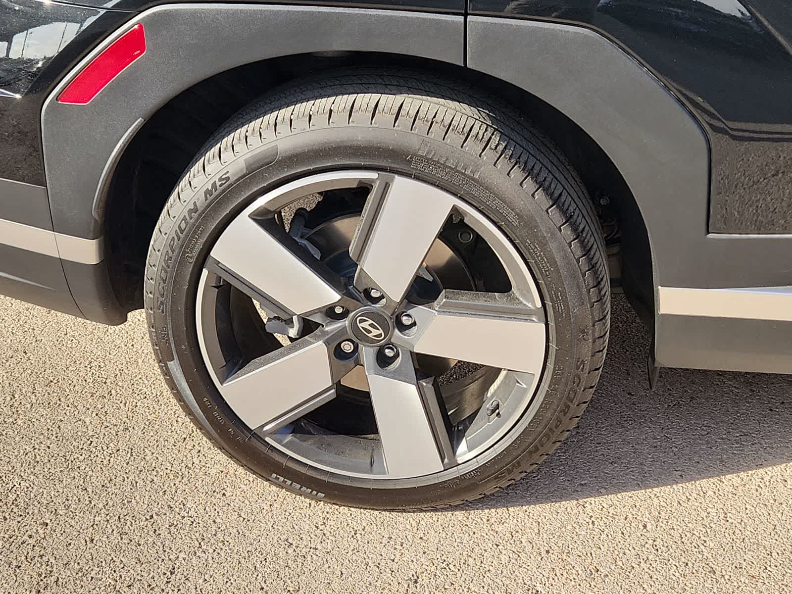 Thumbnail: 2024 Hyundai Santa Fe - 12