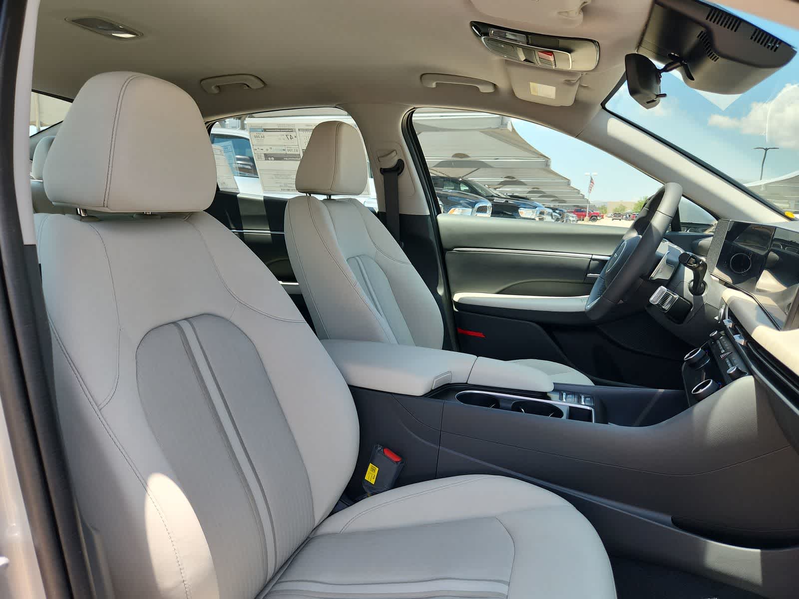 Thumbnail: 2025 Hyundai Sonata - 18