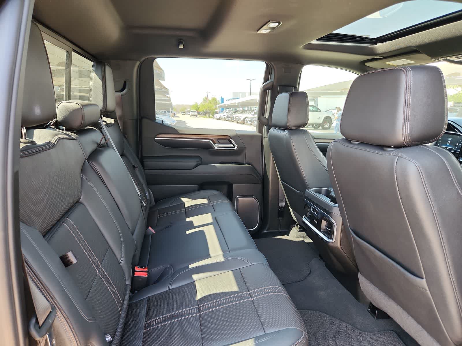 Thumbnail: 2024 Chevrolet Silverado 1500 - 17