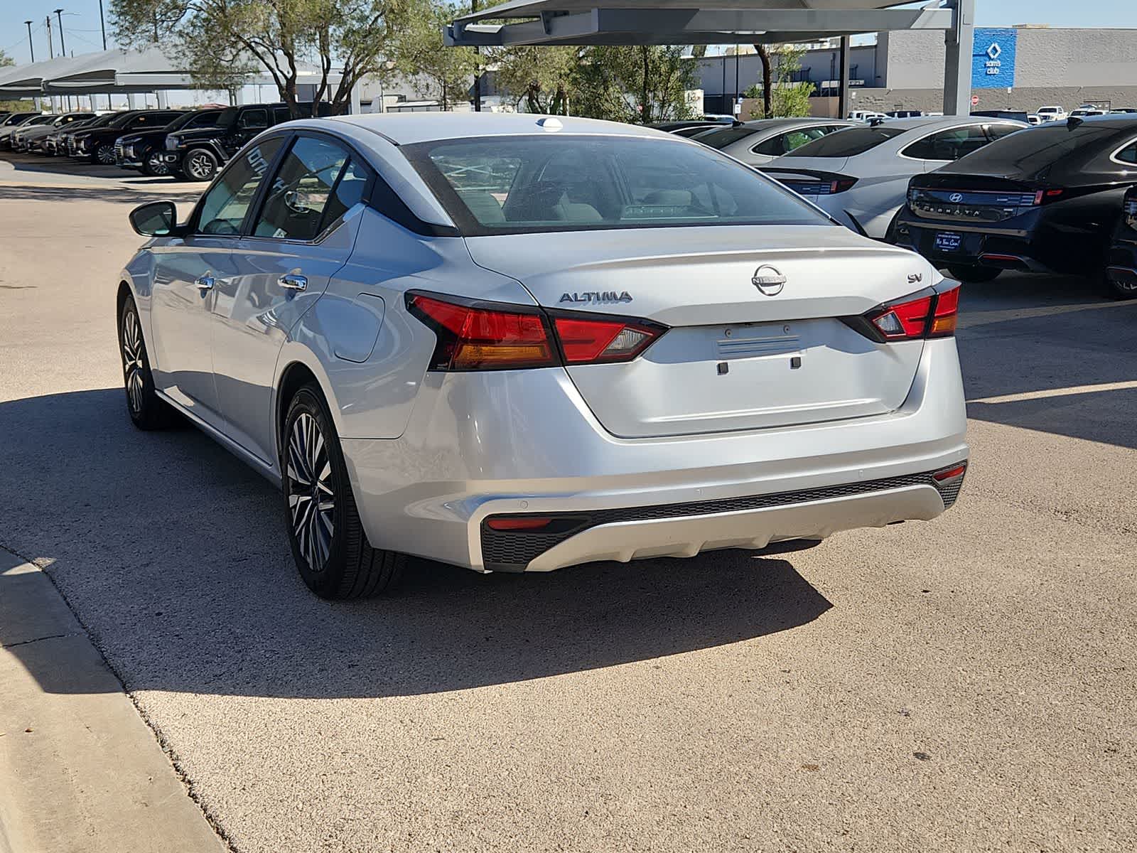 Thumbnail: 2024 Nissan Altima - 6