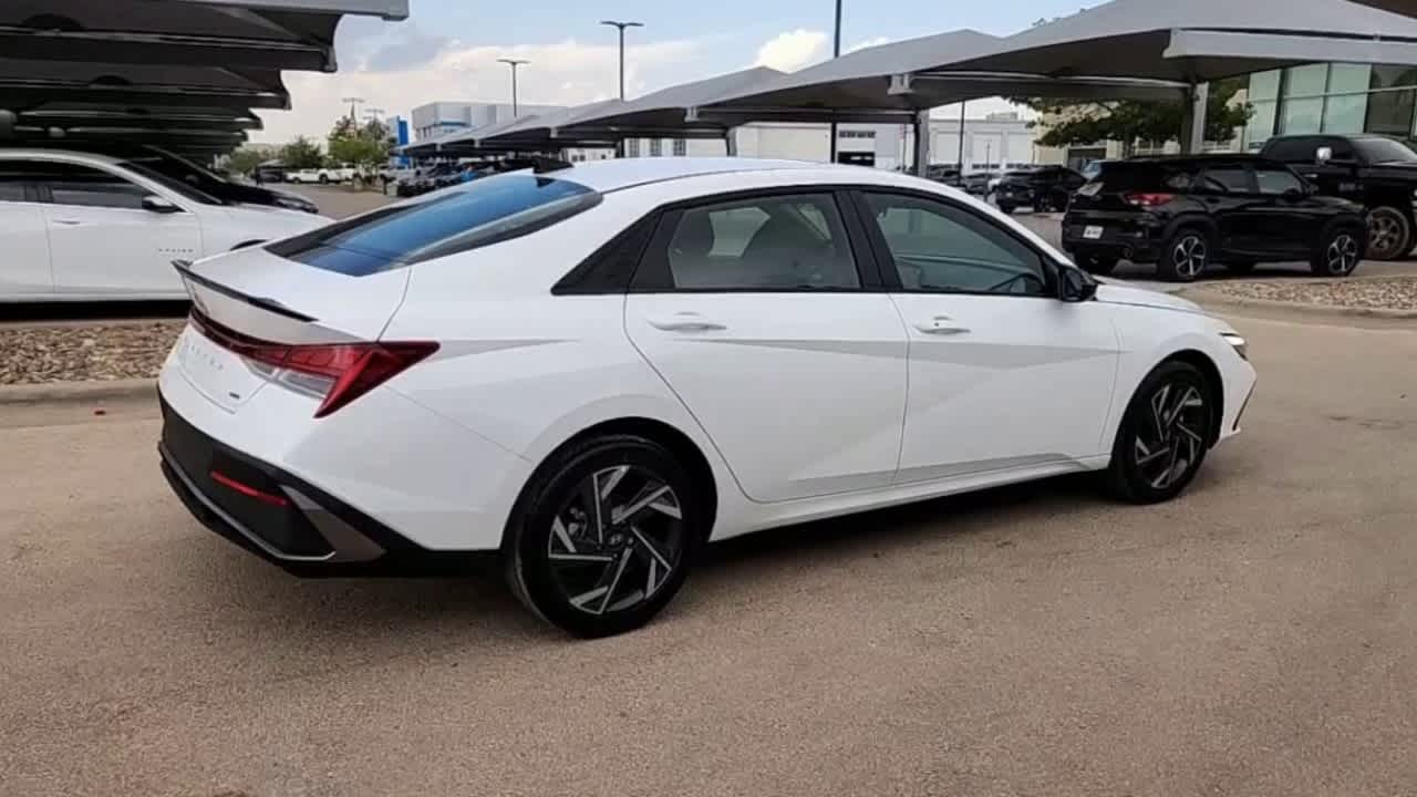 Thumbnail: 2025 Hyundai Elantra - 8