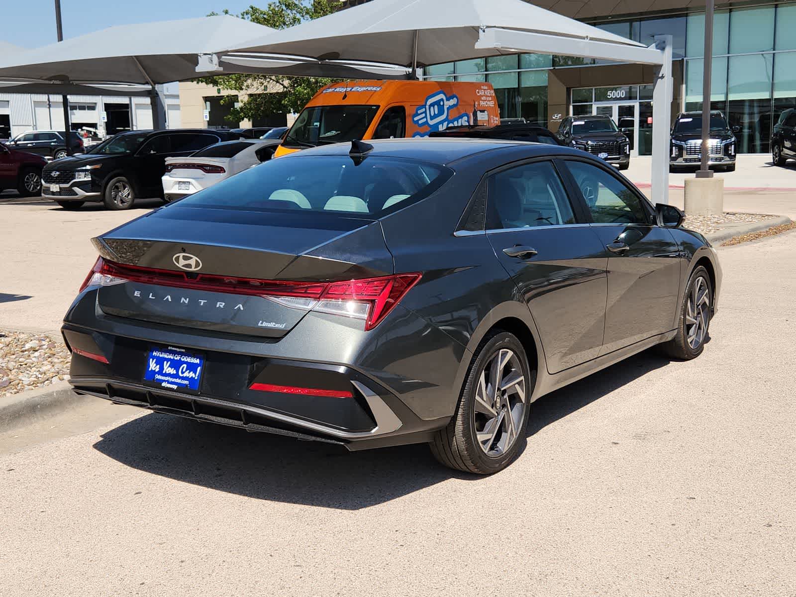 Thumbnail: 2025 Hyundai Elantra - 8