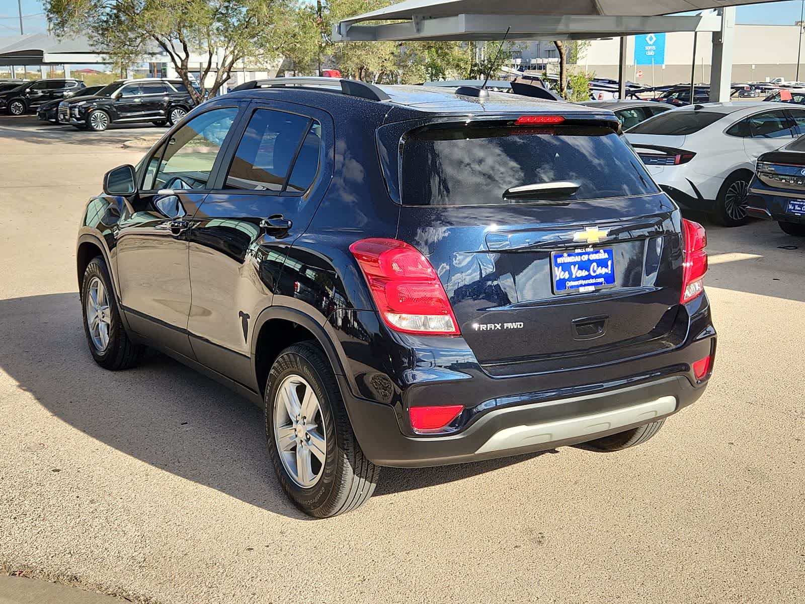 Thumbnail: 2022 Chevrolet Trax - 6