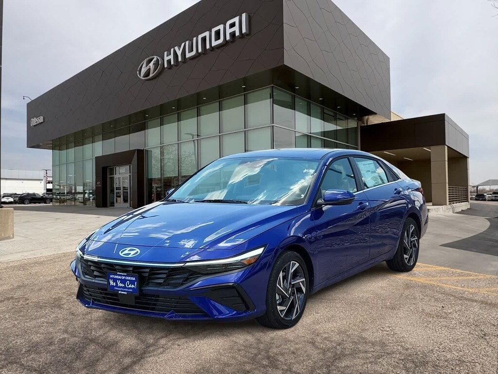 New 2025 Hyundai Elantra Limited Sedan