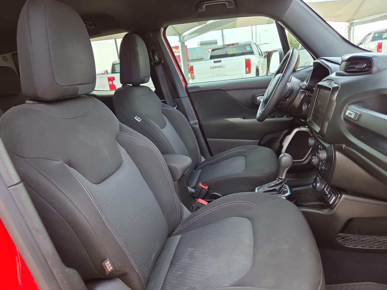 Thumbnail: 2021 Jeep Renegade - 18