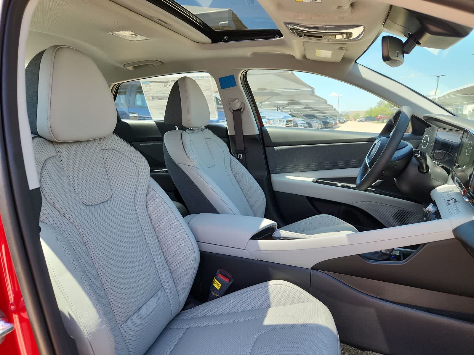 Thumbnail: 2025 Hyundai Ioniq 6 - 18