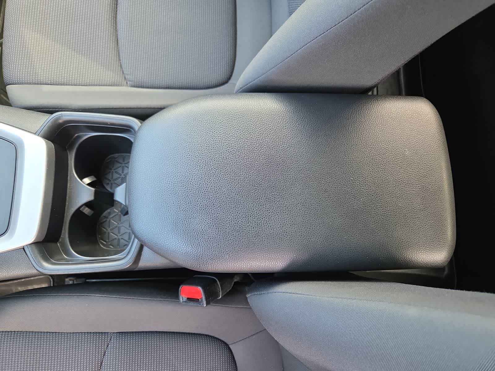 Thumbnail: 2019 Toyota RAV4 - 20