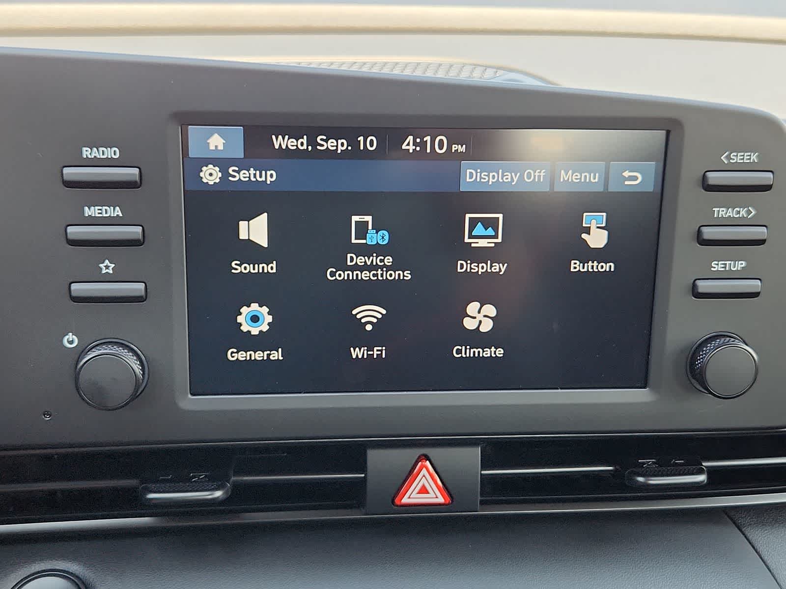 Thumbnail: 2025 Hyundai Elantra - 24