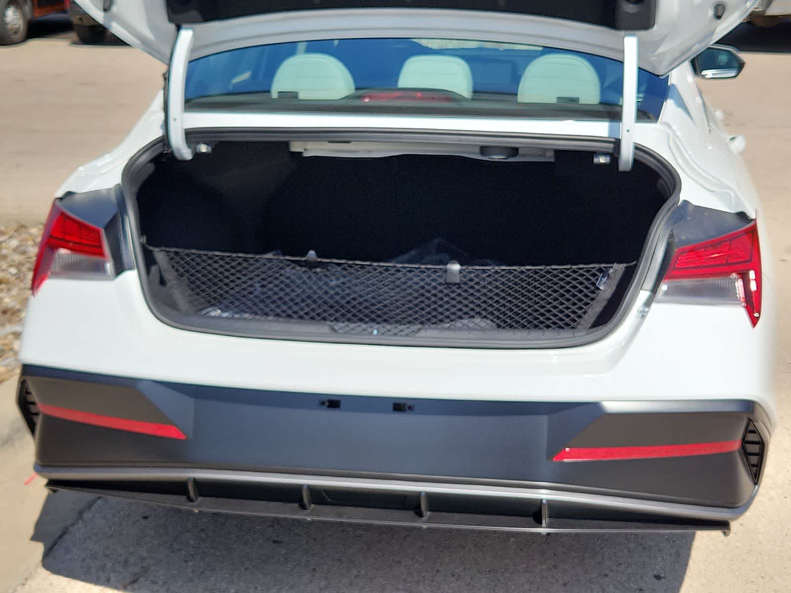 Thumbnail: 2025 Hyundai Elantra - 23