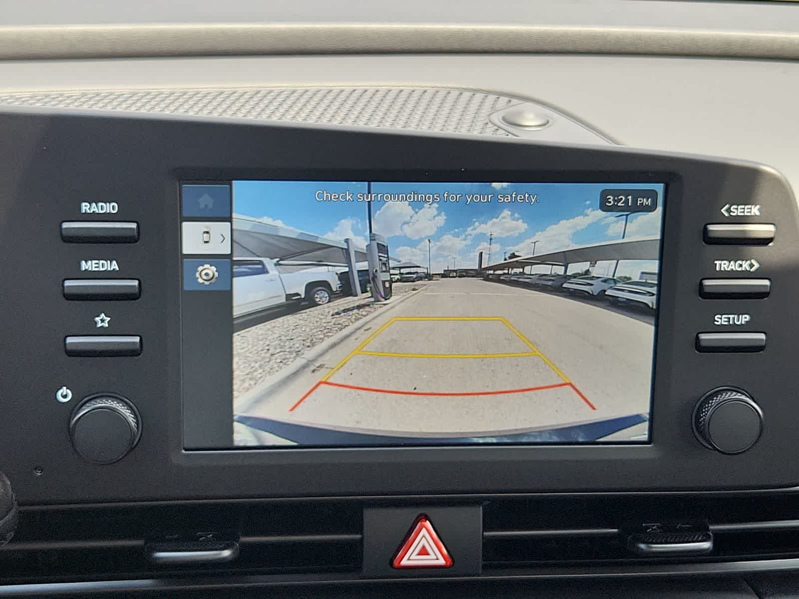 Thumbnail: 2025 Hyundai Elantra - 25