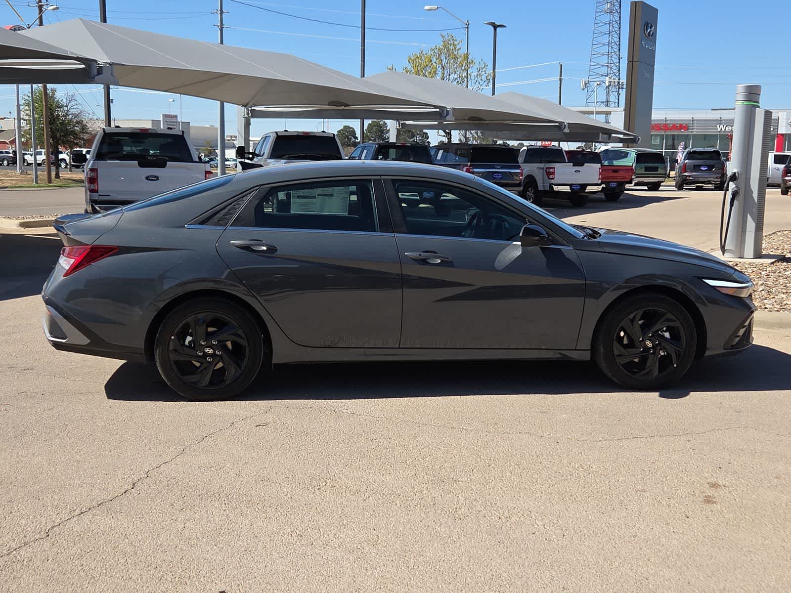 Thumbnail: 2026 Hyundai Elantra - 9