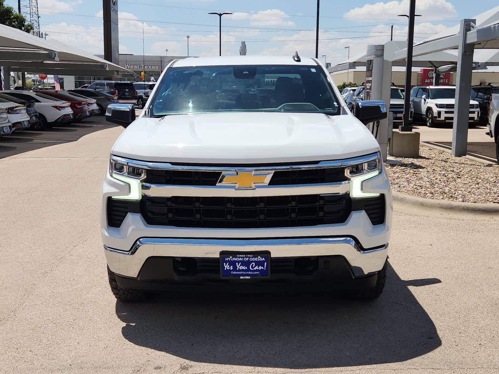 Thumbnail: 2022 Chevrolet Silverado 1500 - 3