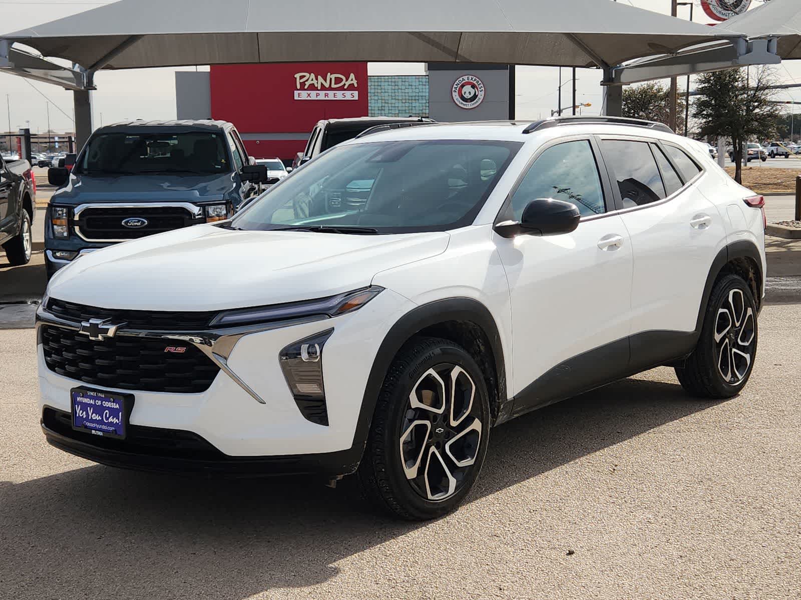 Thumbnail: 2025 Chevrolet Trax - 4