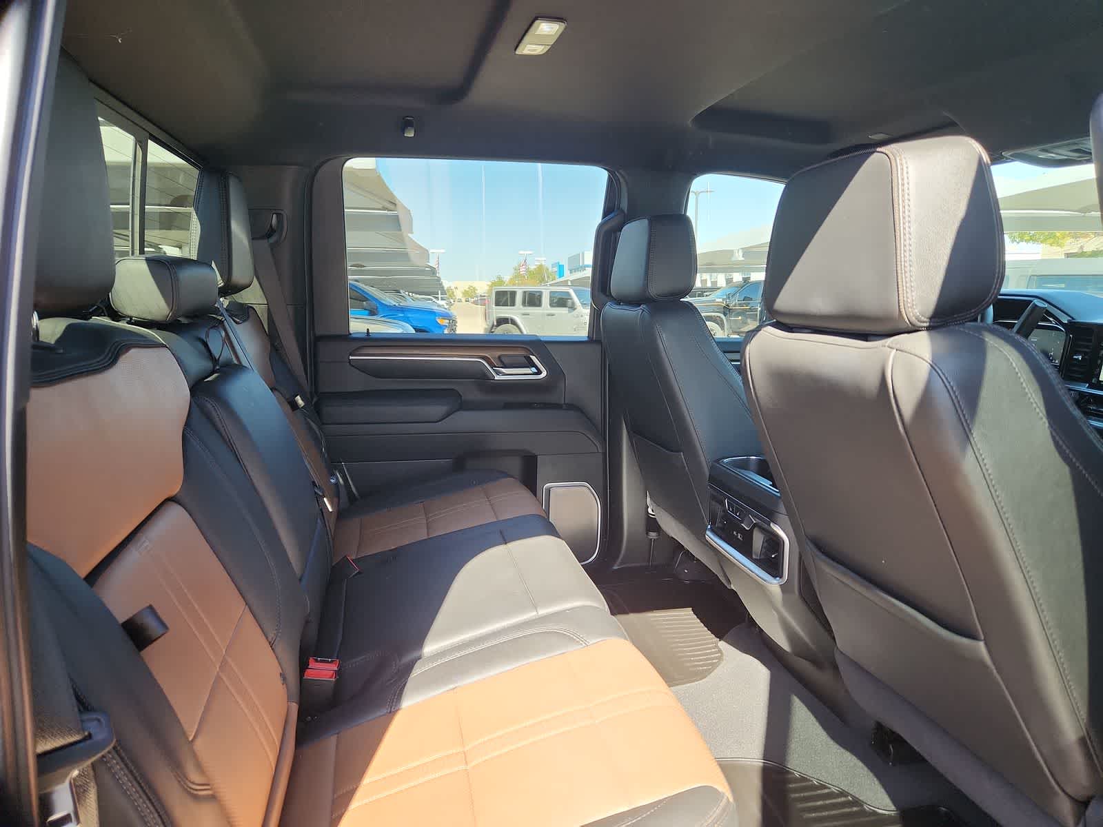 Thumbnail: 2025 Chevrolet Silverado 2500 - 17