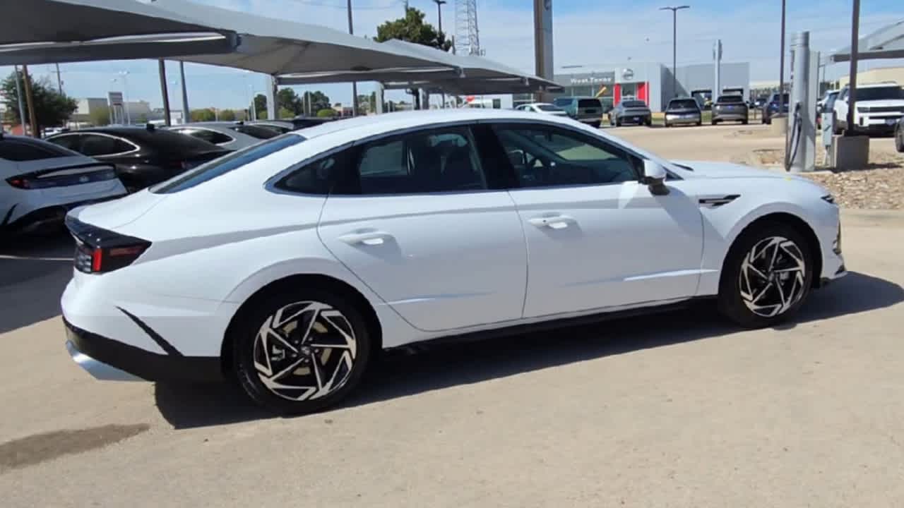 Thumbnail: 2026 Hyundai Sonata - 9