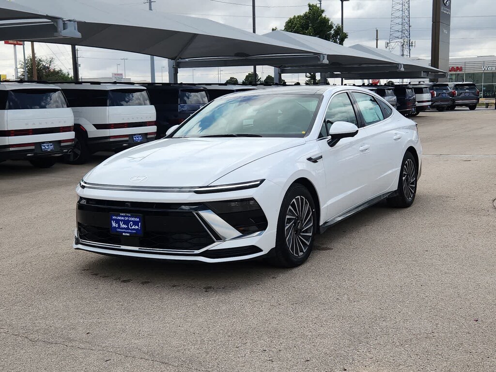 New 2025 Hyundai Sonata Hybrid Limited Sedan