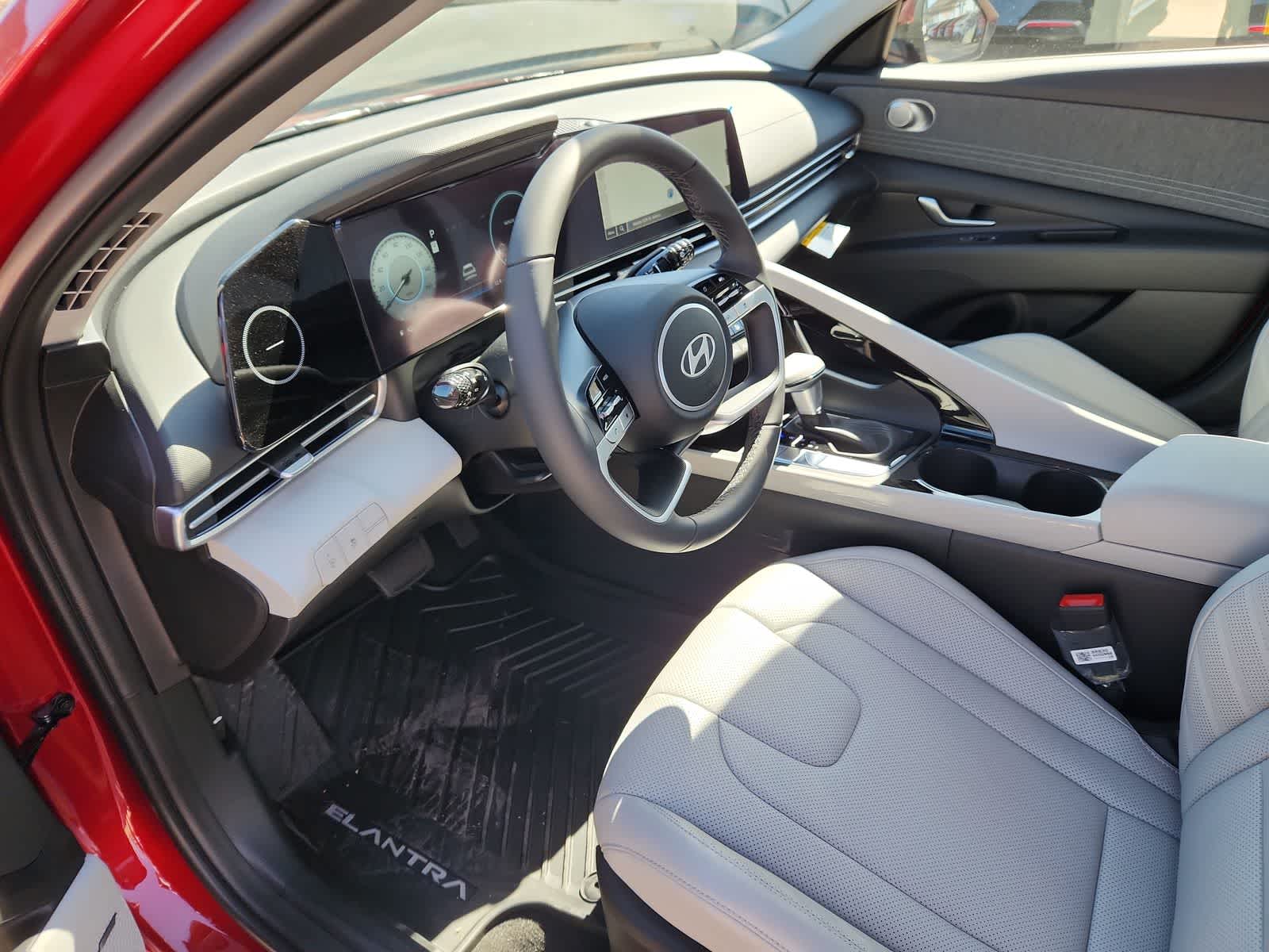 Thumbnail: 2025 Hyundai Elantra - 10