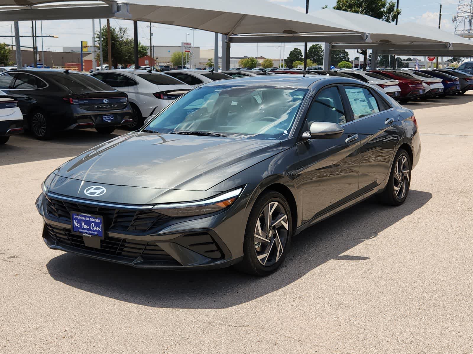 Thumbnail: 2025 Hyundai Elantra - 4