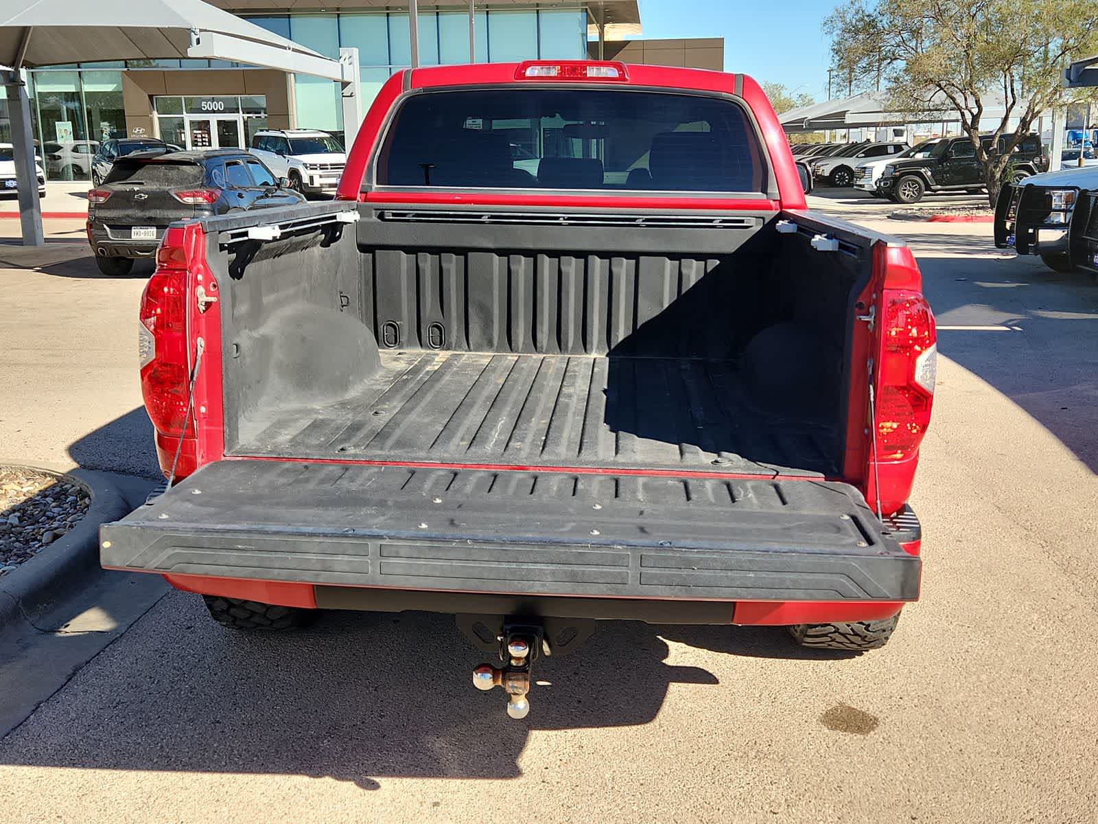 Thumbnail: 2017 Toyota Tundra - 23