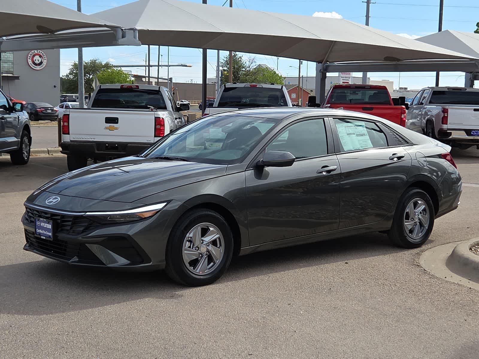 Thumbnail: 2026 Hyundai Elantra - 4