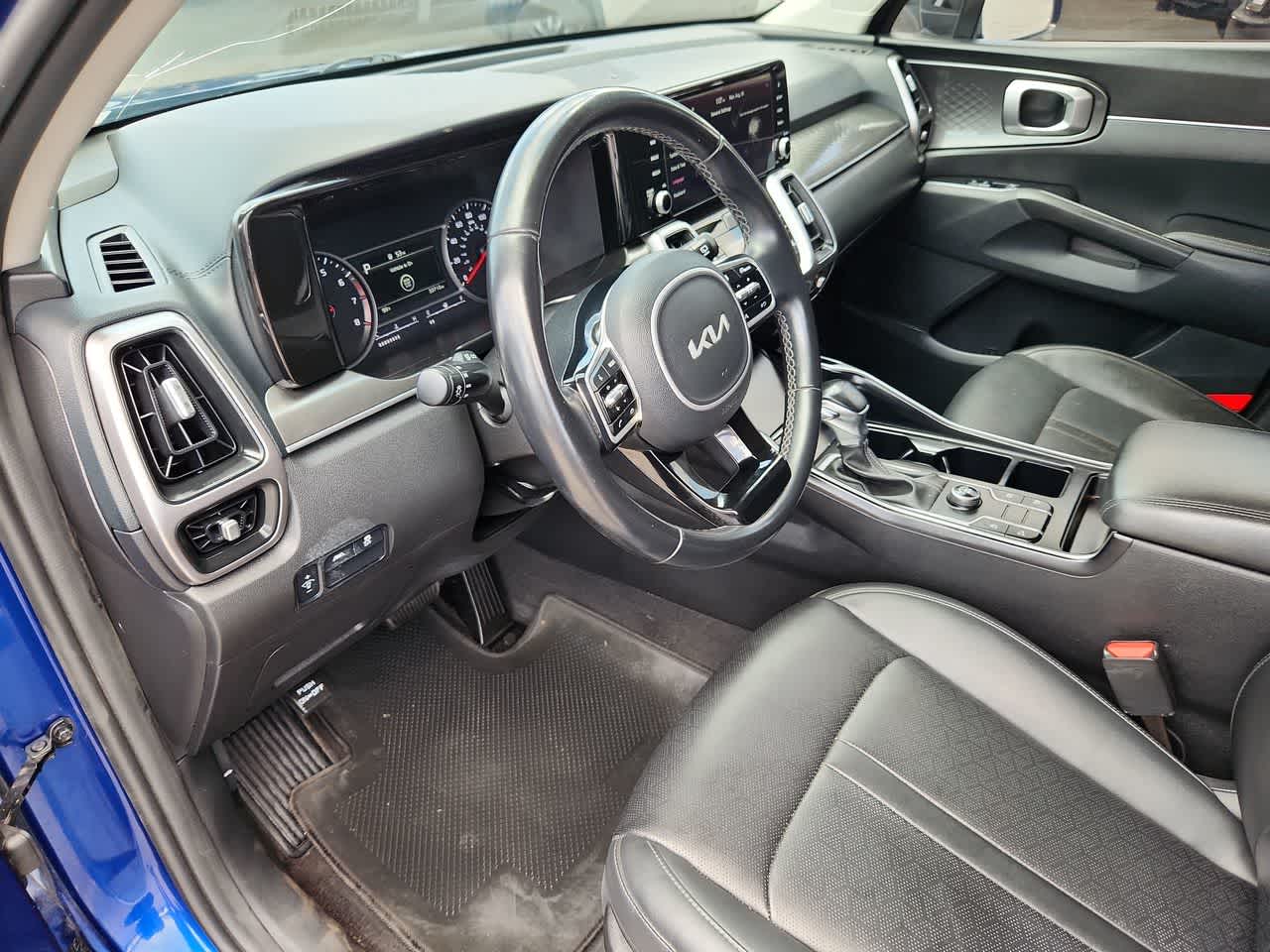 Thumbnail: 2022 Kia Sorento - 10