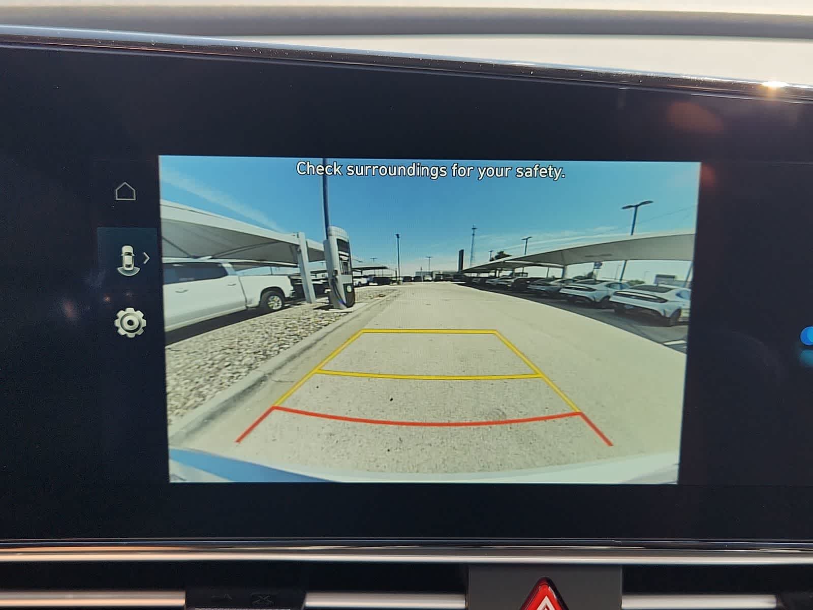 Thumbnail: 2025 Hyundai Elantra - 25