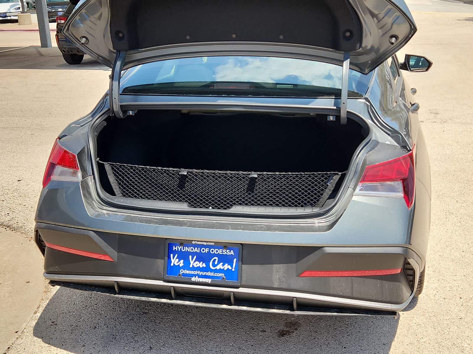 Thumbnail: 2025 Hyundai Elantra - 23