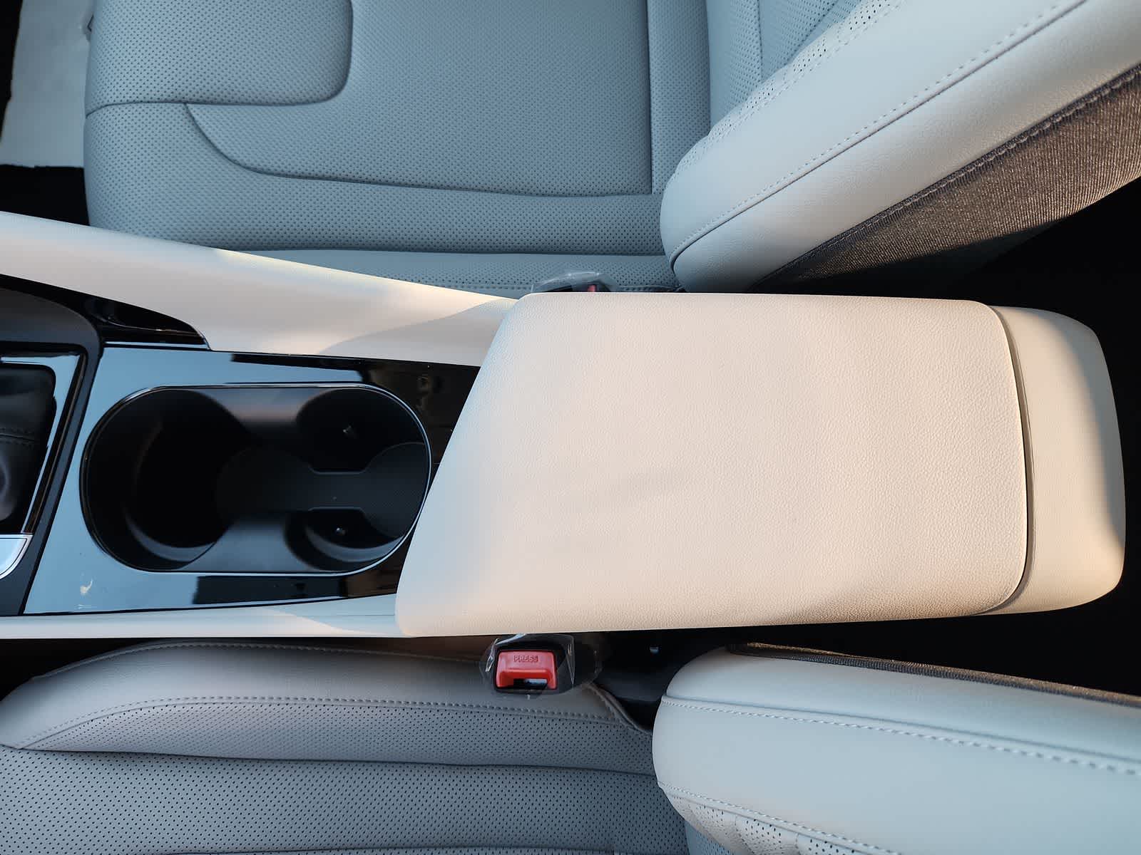 Thumbnail: 2025 Hyundai Elantra - 20