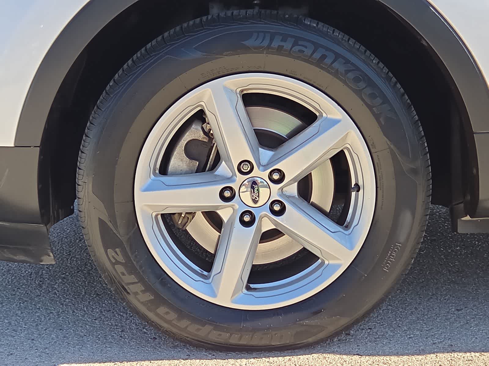 Thumbnail: 2018 Ford Explorer - 12