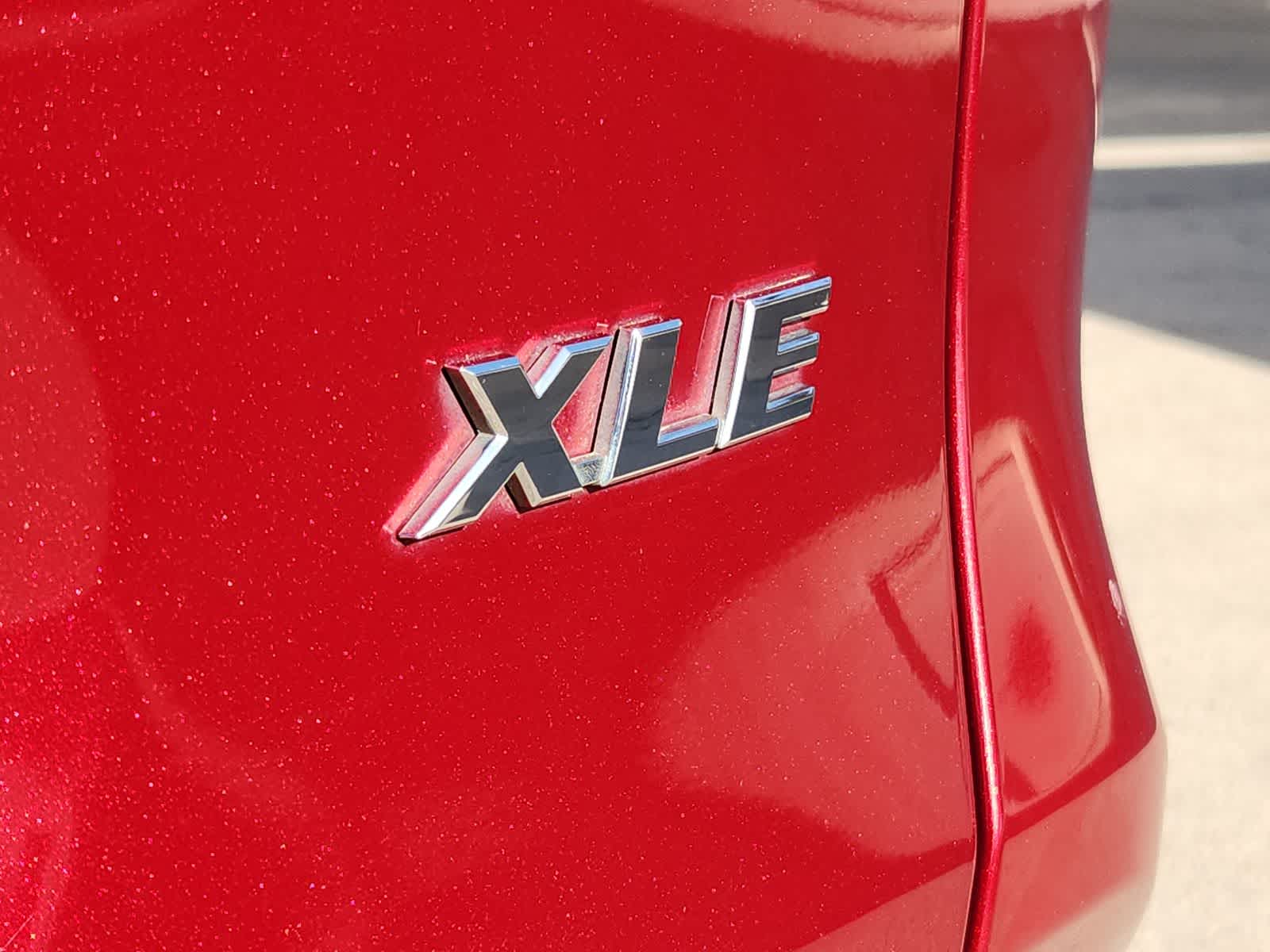 Thumbnail: 2020 Toyota RAV4 - 11