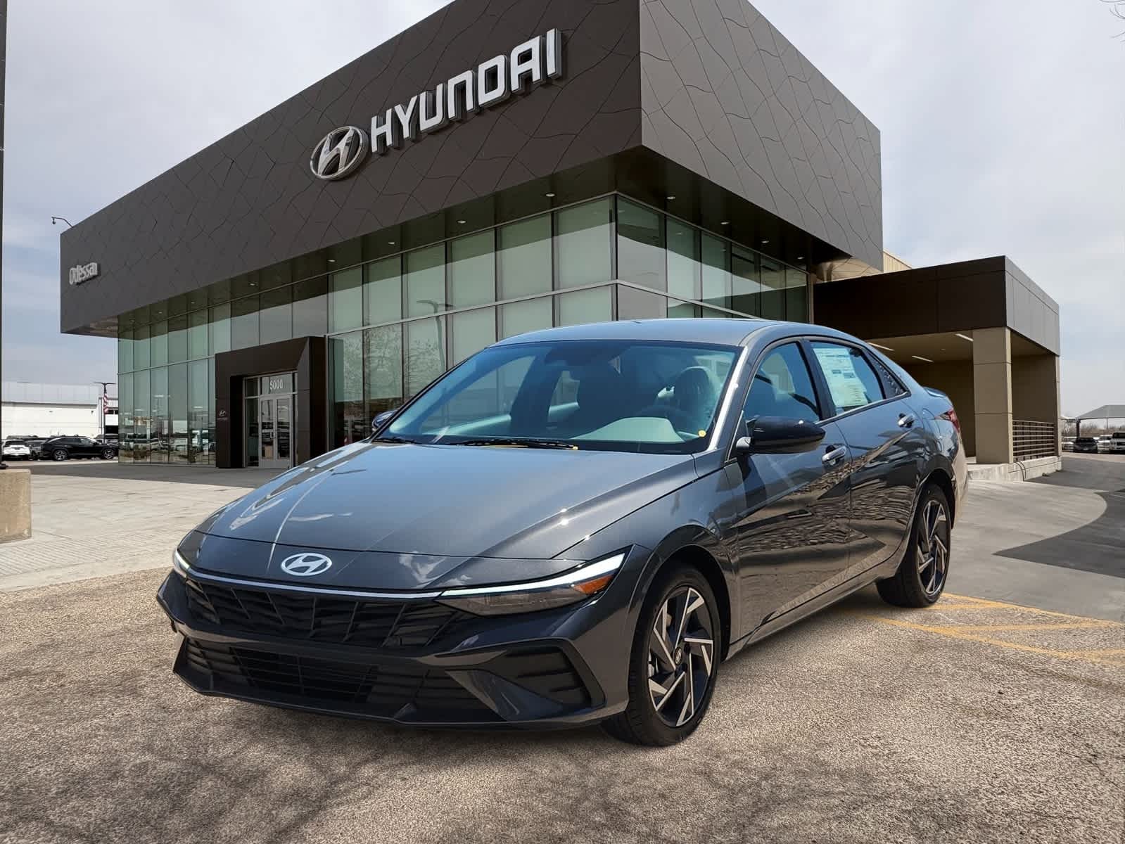 Thumbnail: 2025 Hyundai Elantra - 1