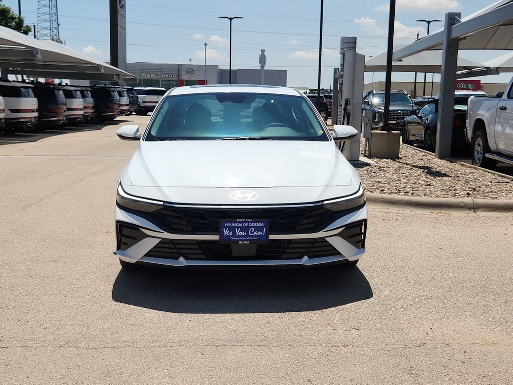 New 2025 Hyundai Elantra Hybrid Limited Sedan