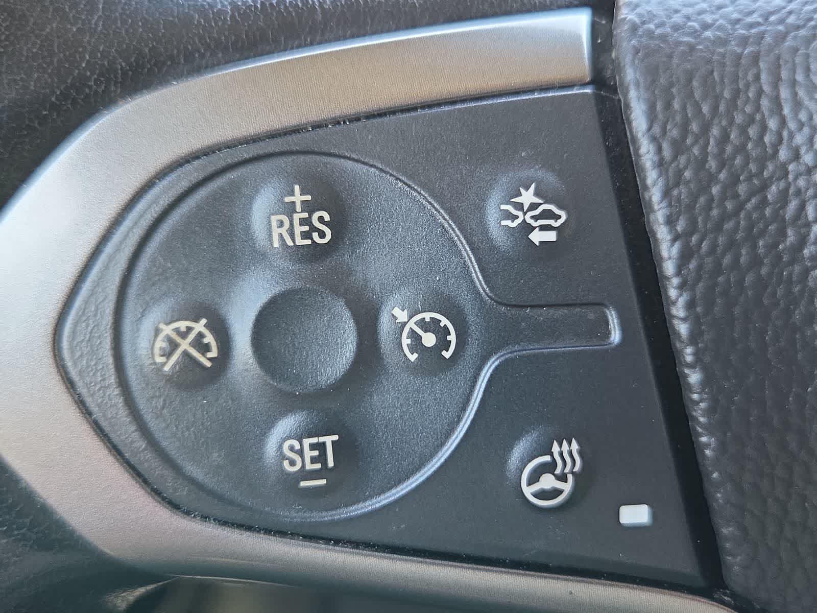 Thumbnail: 2019 Chevrolet Tahoe - 23