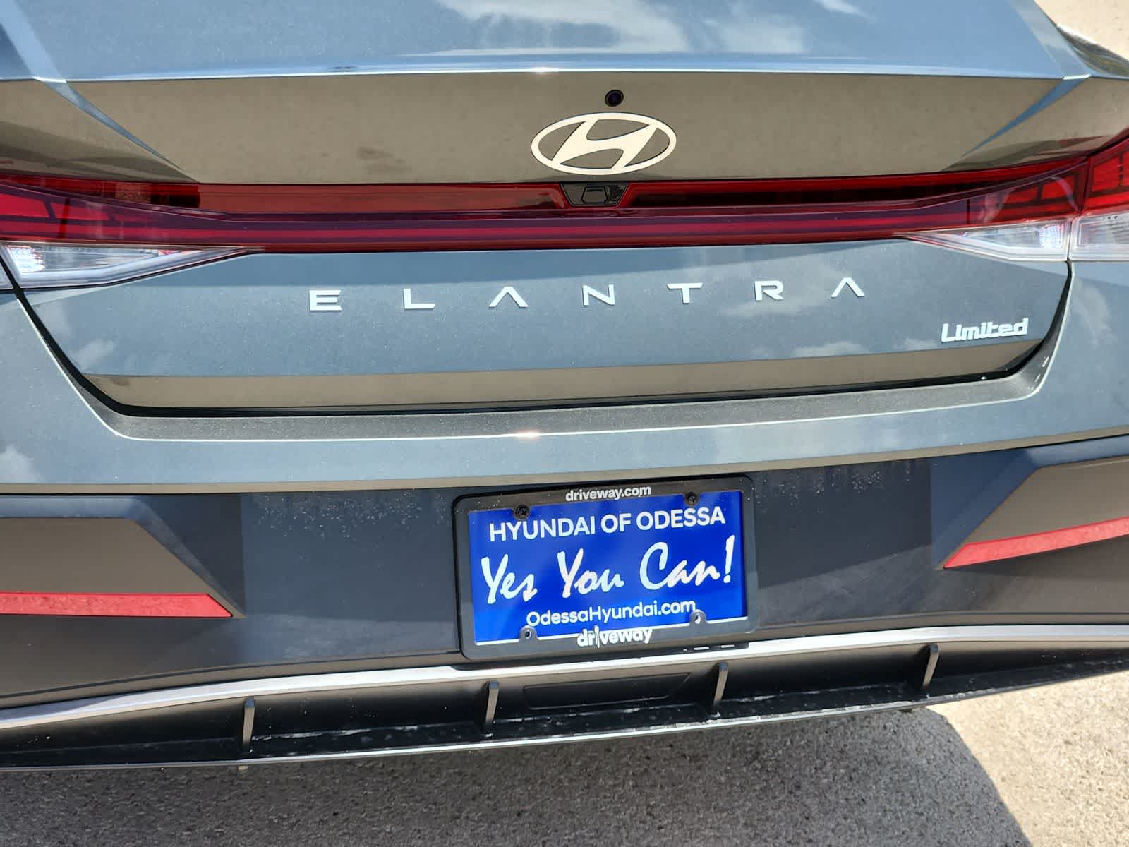 Thumbnail: 2025 Hyundai Elantra - 11