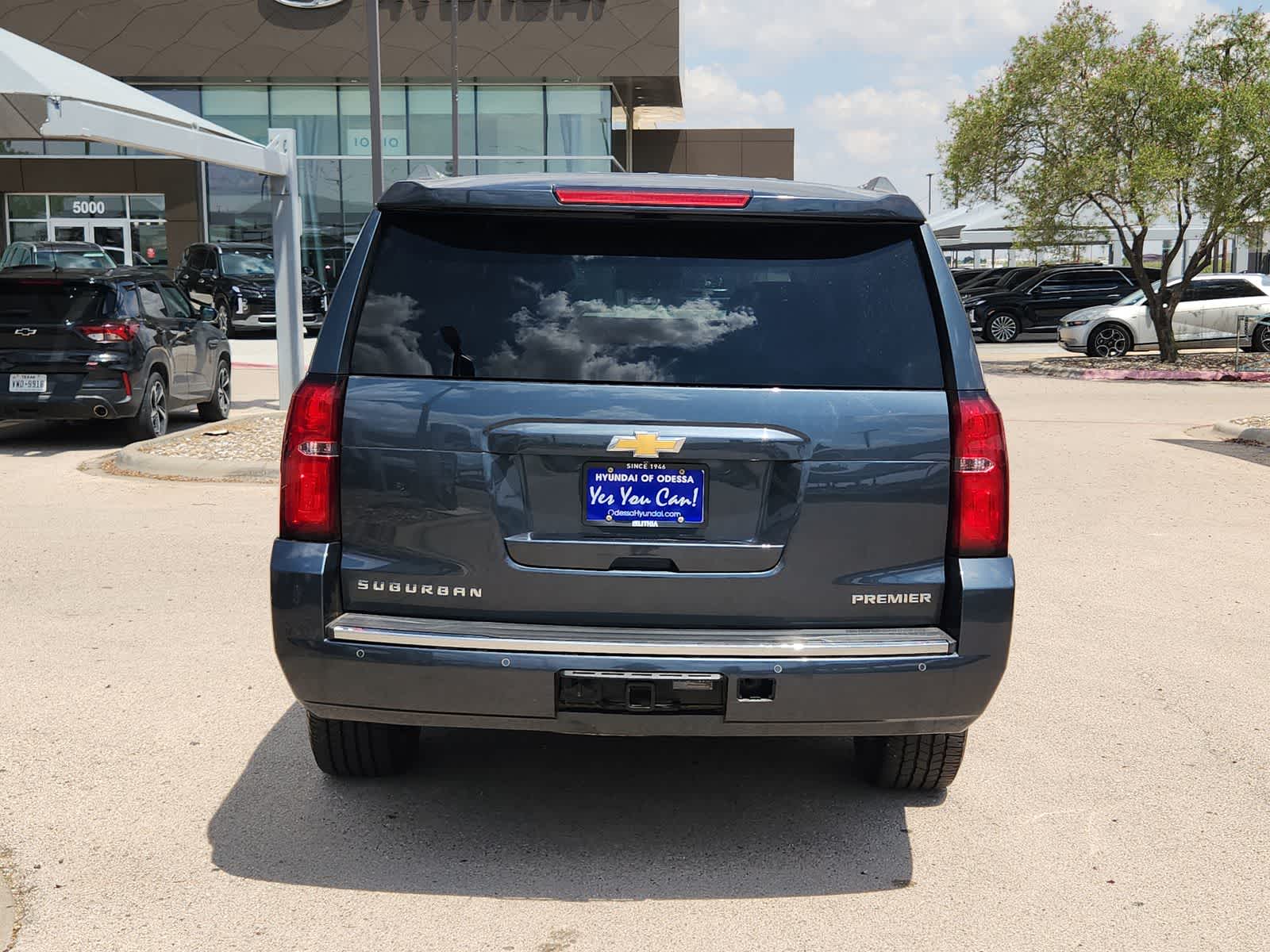 Thumbnail: 2019 Chevrolet Suburban - 7