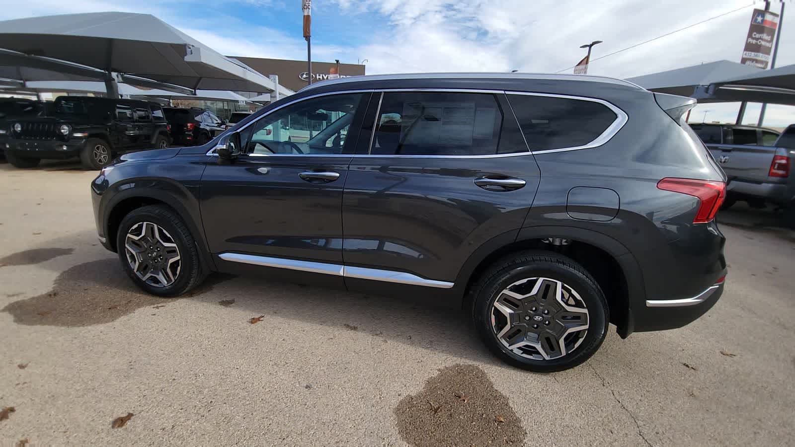 Thumbnail: 2023 Hyundai Santa Fe - 6