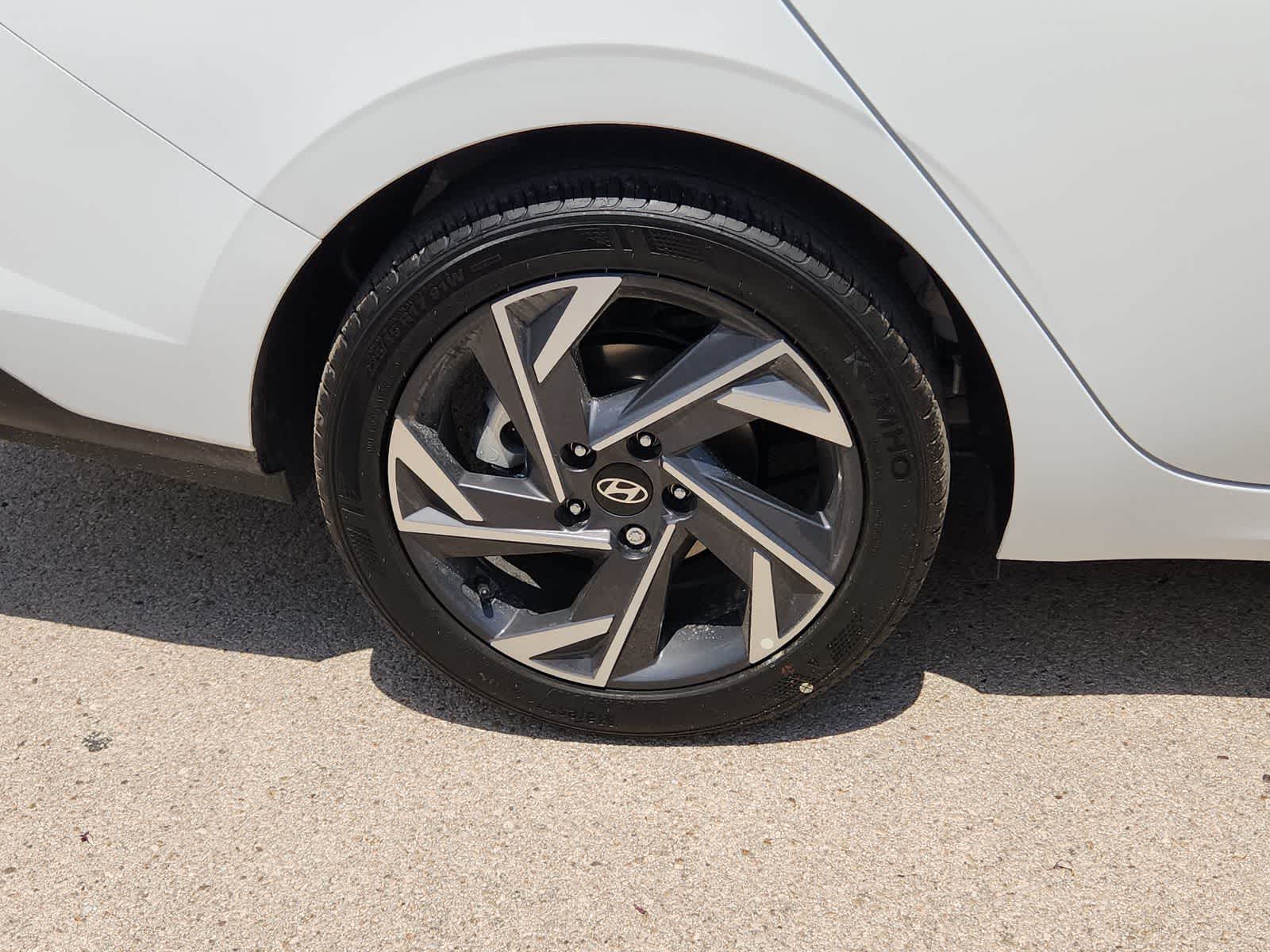 Thumbnail: 2025 Hyundai Elantra - 12