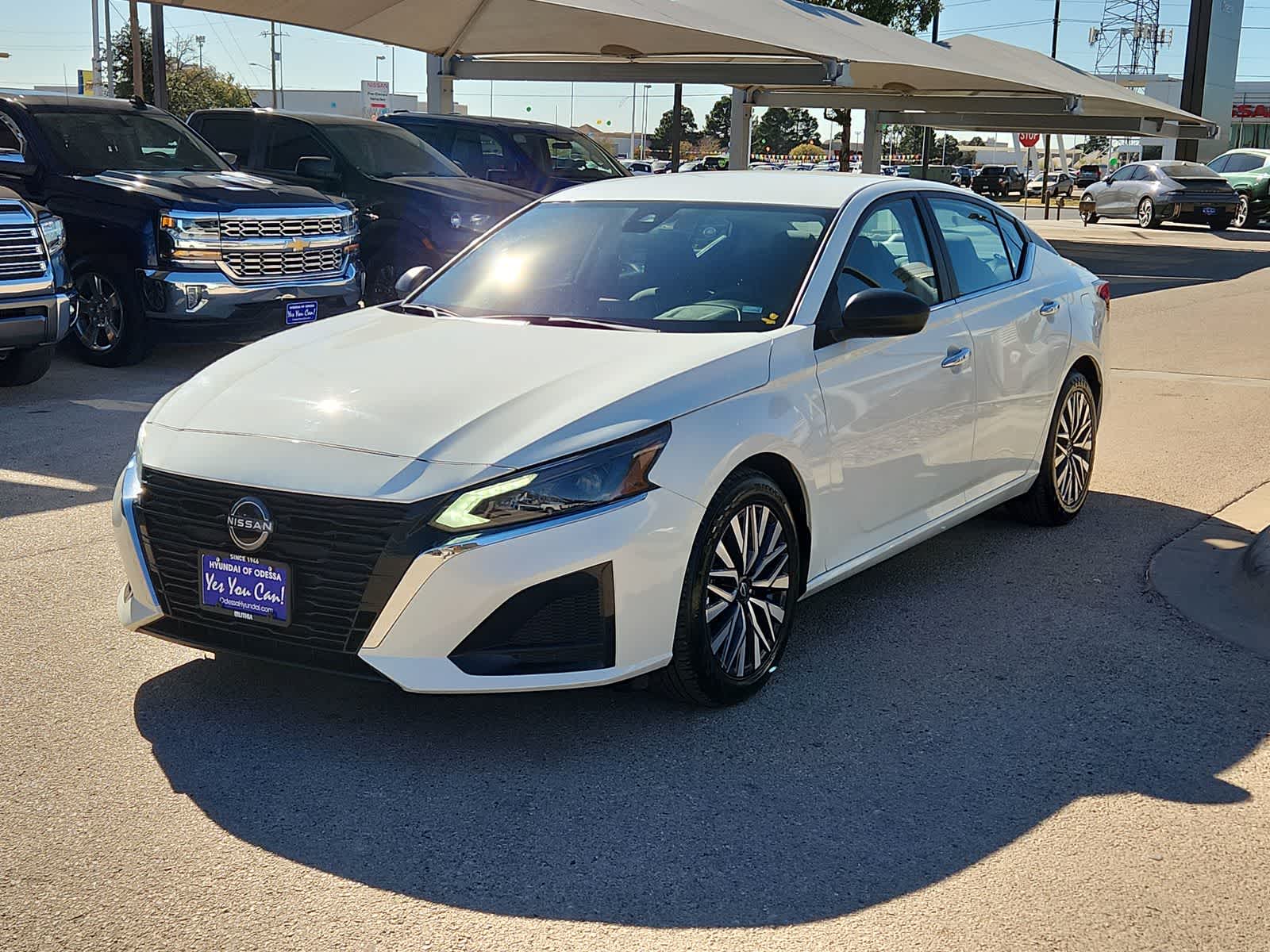 Thumbnail: 2024 Nissan Altima - 4