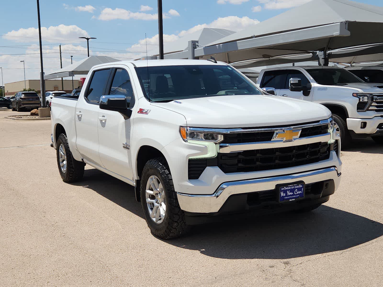 Thumbnail: 2022 Chevrolet Silverado 1500 - 2