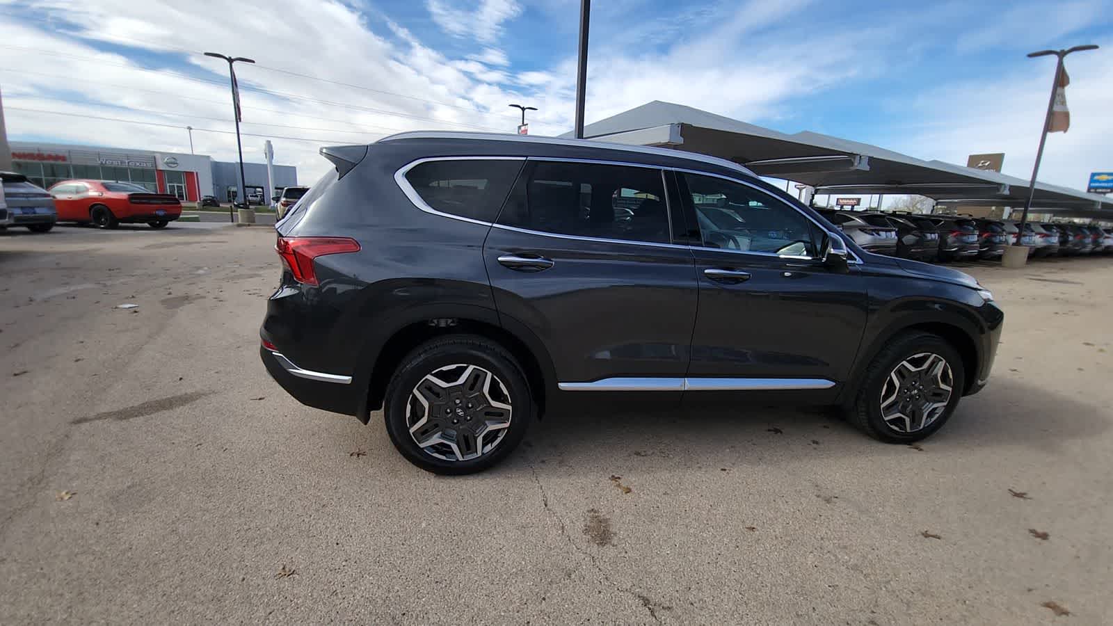 Thumbnail: 2023 Hyundai Santa Fe - 9